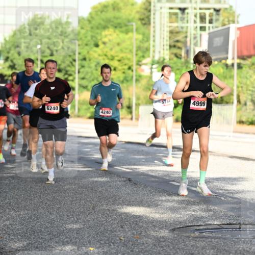 06.09.2026 - CURREX Alsterlauf Dr. Thomas Lammeyer http://msf.ph/oto/10127080 06.09.2026 09:46:31 Laufen 4275, 6240, 4240, 4999 meine-sportfotos.de
