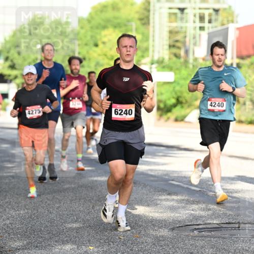 06.09.2026 - CURREX Alsterlauf Dr. Thomas Lammeyer http://msf.ph/oto/10127099 06.09.2026 09:46:33 Laufen 3246, 4275, 6240, 4240, 5784 meine-sportfotos.de