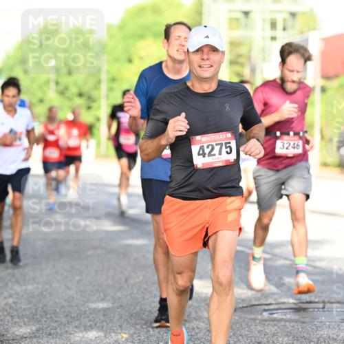 06.09.2026 - CURREX Alsterlauf Dr. Thomas Lammeyer http://msf.ph/oto/10127124 06.09.2026 09:46:35 Laufen 4275, 3246 meine-sportfotos.de