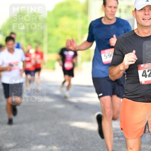 06.09.2026 - CURREX Alsterlauf Dr. Thomas Lammeyer http://msf.ph/oto/10127127 06.09.2026 09:46:36 Laufen 590, 4275 meine-sportfotos.de