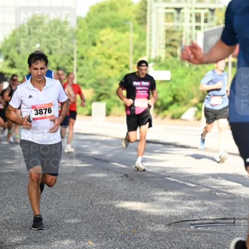06.09.2026 - CURREX Alsterlauf Dr. Thomas Lammeyer http://msf.ph/oto/10127133 06.09.2026 09:46:36 Laufen 3876, 5902 meine-sportfotos.de