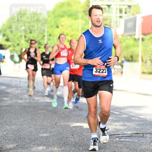 06.09.2026 - CURREX Alsterlauf Dr. Thomas Lammeyer http://msf.ph/oto/10127158 06.09.2026 09:46:39 Laufen 3223 meine-sportfotos.de
