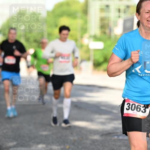 06.09.2026 - CURREX Alsterlauf Dr. Thomas Lammeyer http://msf.ph/oto/10127211 06.09.2026 09:46:44 Laufen 3063 meine-sportfotos.de