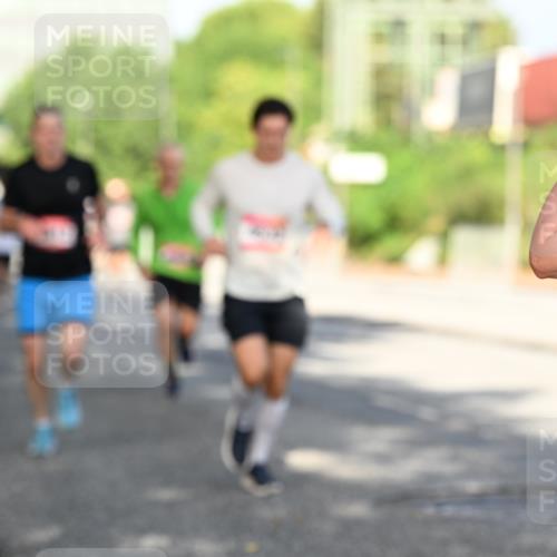 06.09.2026 - CURREX Alsterlauf Dr. Thomas Lammeyer http://msf.ph/oto/10127215 06.09.2026 09:46:45 Laufen 3063 meine-sportfotos.de