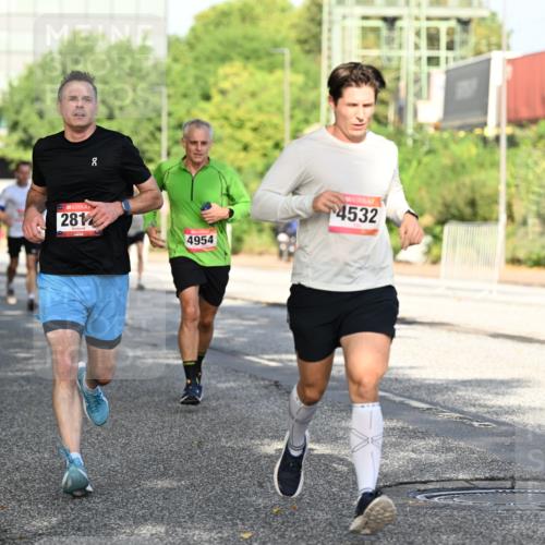 06.09.2026 - CURREX Alsterlauf Dr. Thomas Lammeyer http://msf.ph/oto/10127220 06.09.2026 09:46:45 Laufen 2812, 4954, 4532 meine-sportfotos.de