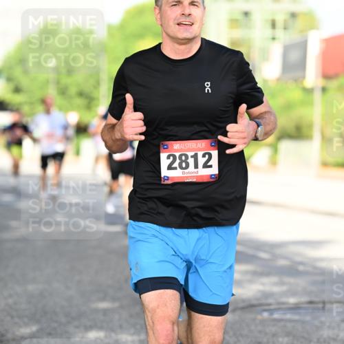 06.09.2026 - CURREX Alsterlauf Dr. Thomas Lammeyer http://msf.ph/oto/10127234 06.09.2026 09:46:47 Laufen 2812 meine-sportfotos.de