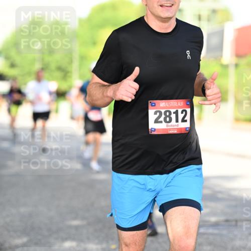 06.09.2026 - CURREX Alsterlauf Dr. Thomas Lammeyer http://msf.ph/oto/10127235 06.09.2026 09:46:47 Laufen 2812 meine-sportfotos.de
