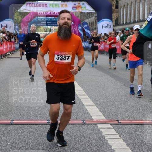 06.09.2026 - CURREX Alsterlauf Strokosch-Dieckow http://msf.ph/oto/10127243 06.09.2026 10:01:03 Ziel 2251, 3312, 3735, 3941, 4628, 4914, 5145, 5387, 6250, 6283, 6353, 6356, 8207, 8215 meine-sportfotos.de