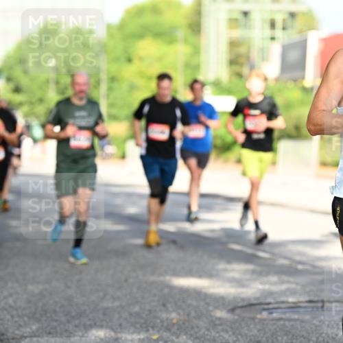 06.09.2026 - CURREX Alsterlauf Dr. Thomas Lammeyer http://msf.ph/oto/10127298 06.09.2026 09:46:53 Laufen 2870 meine-sportfotos.de