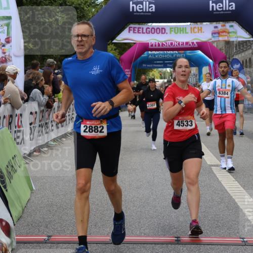 06.09.2026 - CURREX Alsterlauf Strokosch-Dieckow http://msf.ph/oto/10127315 06.09.2026 10:01:10 Ziel 2307, 2369, 2370, 2882, 3312, 3941, 4120, 4418, 4533, 4628, 5092, 5317, 5785, 6231, 6250, 6353, 6384, 6386, 8120, 8215 meine-sportfotos.de