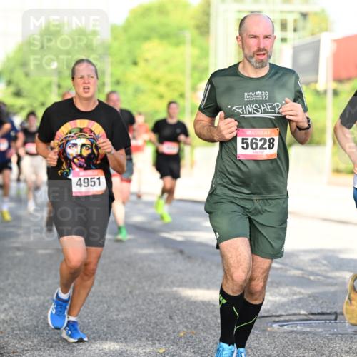06.09.2026 - CURREX Alsterlauf Dr. Thomas Lammeyer http://msf.ph/oto/10127327 06.09.2026 09:46:55 Laufen 11, 4951, 20, 5628, 5346 meine-sportfotos.de