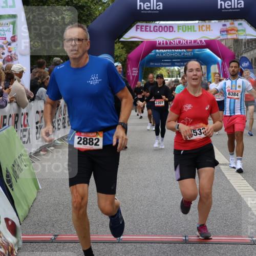 06.09.2026 - CURREX Alsterlauf Strokosch-Dieckow http://msf.ph/oto/10127329 06.09.2026 10:01:10 Ziel 2307, 2369, 2370, 2882, 3312, 3941, 4120, 4418, 4533, 4628, 5092, 5317, 5785, 6231, 6250, 6353, 6384, 6386, 8120, 8215 meine-sportfotos.de