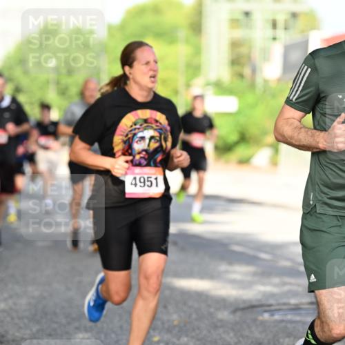 06.09.2026 - CURREX Alsterlauf Dr. Thomas Lammeyer http://msf.ph/oto/10127331 06.09.2026 09:46:56 Laufen 20, 22, 4951, 5628 meine-sportfotos.de