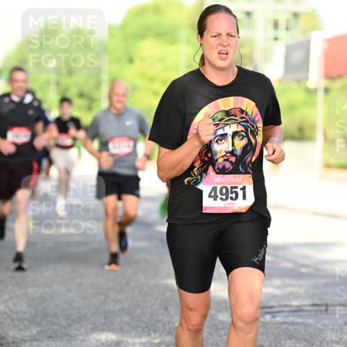 06.09.2026 - CURREX Alsterlauf Dr. Thomas Lammeyer http://msf.ph/oto/10127338 06.09.2026 09:46:56 Laufen 11, 4951 meine-sportfotos.de