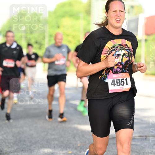 06.09.2026 - CURREX Alsterlauf Dr. Thomas Lammeyer http://msf.ph/oto/10127339 06.09.2026 09:46:56 Laufen 4951 meine-sportfotos.de