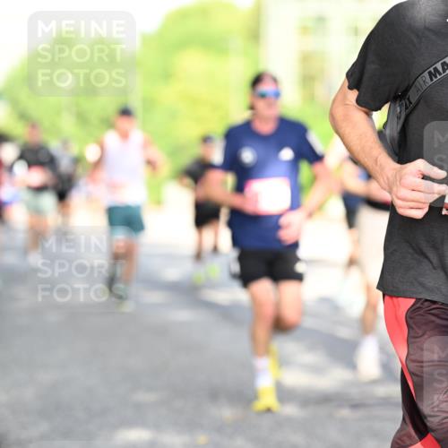 06.09.2026 - CURREX Alsterlauf Dr. Thomas Lammeyer http://msf.ph/oto/10127371 06.09.2026 09:46:59 Laufen 2814 meine-sportfotos.de