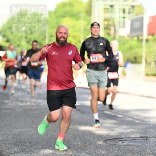 06.09.2026 - CURREX Alsterlauf Dr. Thomas Lammeyer http://msf.ph/oto/10127408 06.09.2026 09:47:03 Laufen 11, 28 meine-sportfotos.de