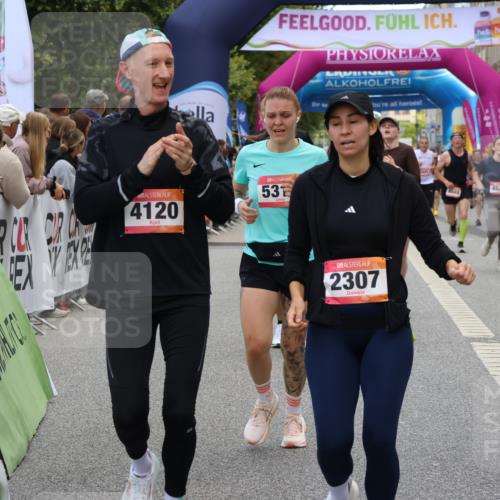 06.09.2026 - CURREX Alsterlauf Strokosch-Dieckow http://msf.ph/oto/10127420 06.09.2026 10:01:14 Ziel 2307, 2369, 2370, 2478, 2485, 2882, 3941, 4049, 4120, 4418, 4429, 4533, 4628, 4633, 4701, 5092, 5317, 5785, 6231, 6250, 6384, 6386, 8120 meine-sportfotos.de