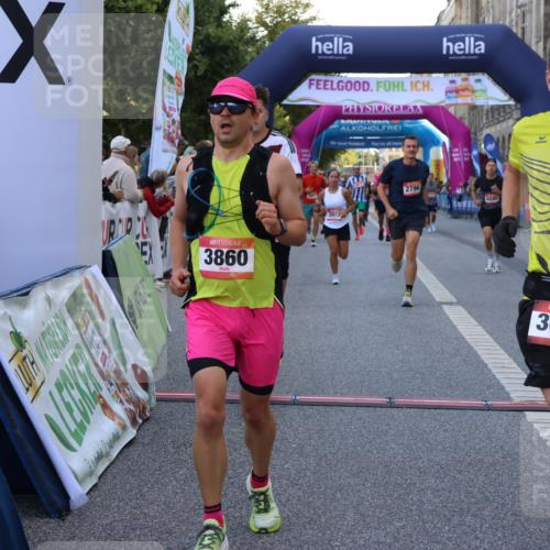 06.09.2026 - CURREX Alsterlauf Strokosch-Dieckow http://msf.ph/oto/10127469 06.09.2026 09:48:27 Ziel 2189, 2746, 2796, 3045, 3860, 3977, 4254, 4471, 4690, 4774, 5153, 5311, 5868, 6040, 8217 meine-sportfotos.de