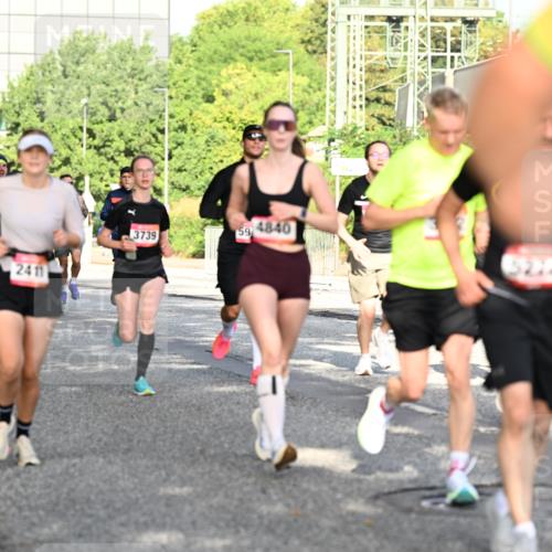 06.09.2026 - CURREX Alsterlauf Dr. Thomas Lammeyer http://msf.ph/oto/10127543 06.09.2026 09:47:17 Laufen 4755, 2937, 2411, 3739, 59, 4840, 3274 meine-sportfotos.de