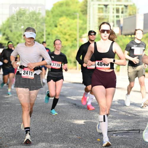 06.09.2026 - CURREX Alsterlauf Dr. Thomas Lammeyer http://msf.ph/oto/10127551 06.09.2026 09:47:18 Laufen 2411, 49, 3739, 4840, 402 meine-sportfotos.de