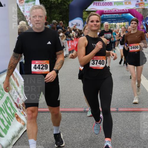 06.09.2026 - CURREX Alsterlauf Strokosch-Dieckow http://msf.ph/oto/10127555 06.09.2026 10:01:21 Ziel 2369, 2370, 2400, 2478, 2485, 3195, 3280, 3401, 3730, 3740, 4049, 4055, 4429, 4633, 4701, 5317, 5424, 5598, 5745, 5785, 6027, 6033, 6145, 6231, 6386, 6445 meine-sportfotos.de
