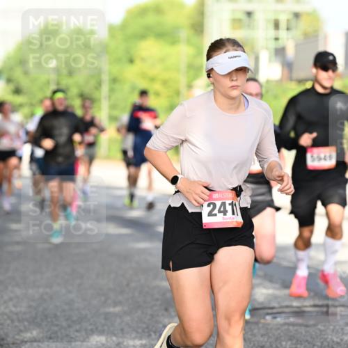 06.09.2026 - CURREX Alsterlauf Dr. Thomas Lammeyer http://msf.ph/oto/10127560 06.09.2026 09:47:19 Laufen 2411, 5549 meine-sportfotos.de