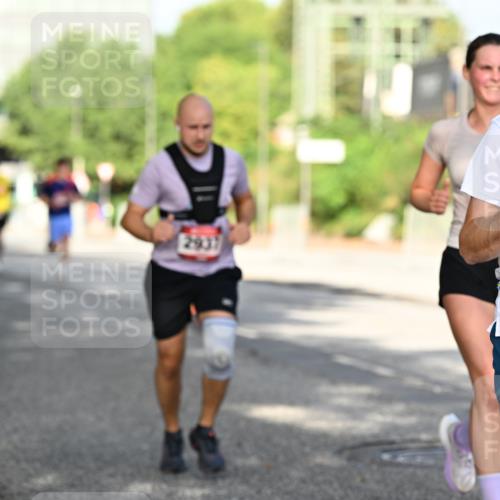 06.09.2026 - CURREX Alsterlauf Dr. Thomas Lammeyer http://msf.ph/oto/10127612 06.09.2026 09:47:24 Laufen 2937, 5006 meine-sportfotos.de