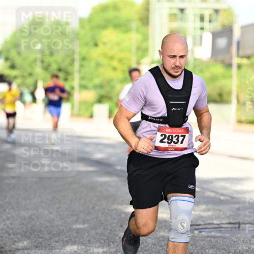06.09.2026 - CURREX Alsterlauf Dr. Thomas Lammeyer http://msf.ph/oto/10127619 06.09.2026 09:47:25 Laufen 2937 meine-sportfotos.de