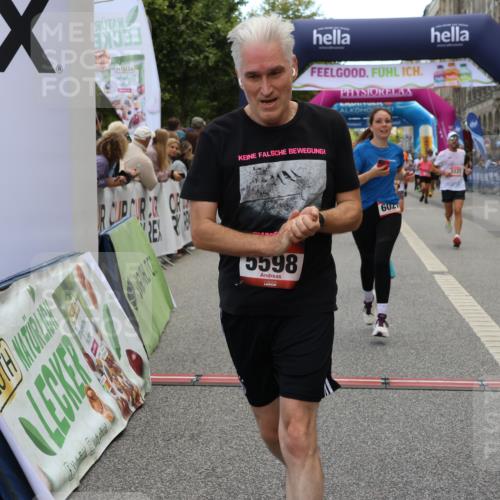 06.09.2026 - CURREX Alsterlauf Strokosch-Dieckow http://msf.ph/oto/10127642 06.09.2026 10:01:25 Ziel 2400, 2485, 2492, 3195, 3280, 3401, 3730, 3740, 4049, 4055, 4429, 4580, 4633, 5060, 5139, 5237, 5424, 5523, 5598, 5745, 5793, 6027, 6033, 6145, 6445 meine-sportfotos.de