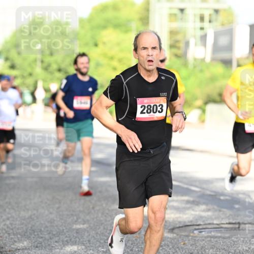 06.09.2026 - CURREX Alsterlauf Dr. Thomas Lammeyer http://msf.ph/oto/10127663 06.09.2026 09:47:33 Laufen 11, 2803 meine-sportfotos.de