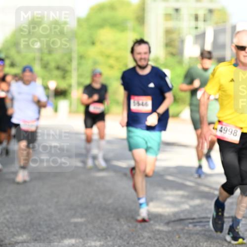 06.09.2026 - CURREX Alsterlauf Dr. Thomas Lammeyer http://msf.ph/oto/10127671 06.09.2026 09:47:34 Laufen 4998 meine-sportfotos.de