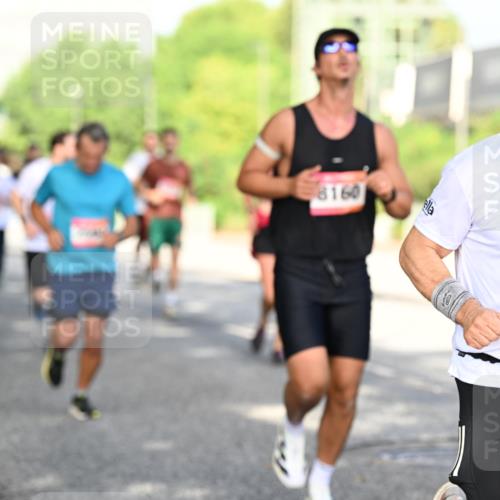 06.09.2026 - CURREX Alsterlauf Dr. Thomas Lammeyer http://msf.ph/oto/10127691 06.09.2026 09:47:37 Laufen 8160, 5714 meine-sportfotos.de