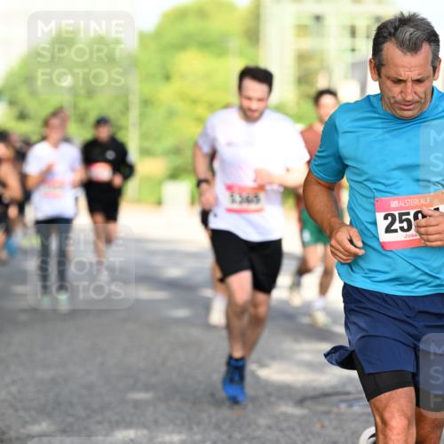 06.09.2026 - CURREX Alsterlauf Dr. Thomas Lammeyer http://msf.ph/oto/10127713 06.09.2026 09:47:39 Laufen 25, 370 meine-sportfotos.de