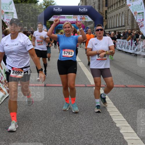 06.09.2026 - CURREX Alsterlauf Strokosch-Dieckow http://msf.ph/oto/10127754 06.09.2026 10:01:32 Ziel 2249, 2492, 2496, 3280, 3518, 3544, 4259, 4580, 4638, 4883, 4884, 5012, 5060, 5139, 5192, 5237, 5523, 5669, 5749, 5793, 5856, 6018, 6027, 6033, 6114 meine-sportfotos.de
