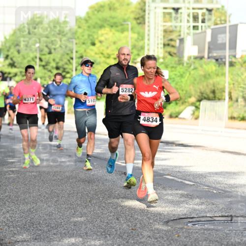 06.09.2026 - CURREX Alsterlauf Dr. Thomas Lammeyer http://msf.ph/oto/10127756 06.09.2026 09:47:44 Laufen 4371, 510, 5282, 4834 meine-sportfotos.de