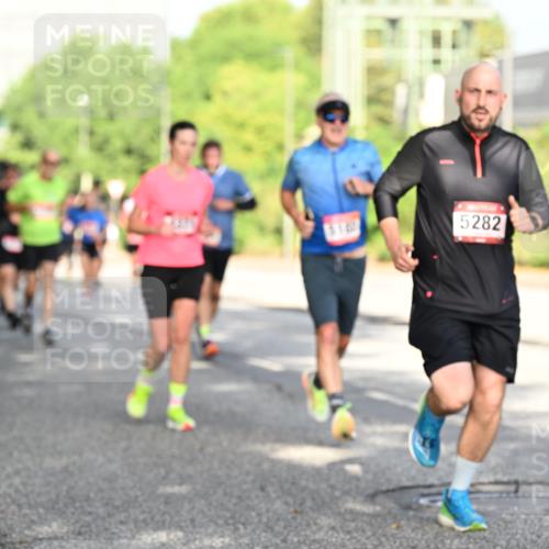 06.09.2026 - CURREX Alsterlauf Dr. Thomas Lammeyer http://msf.ph/oto/10127771 06.09.2026 09:47:46 Laufen 5282, 4834 meine-sportfotos.de