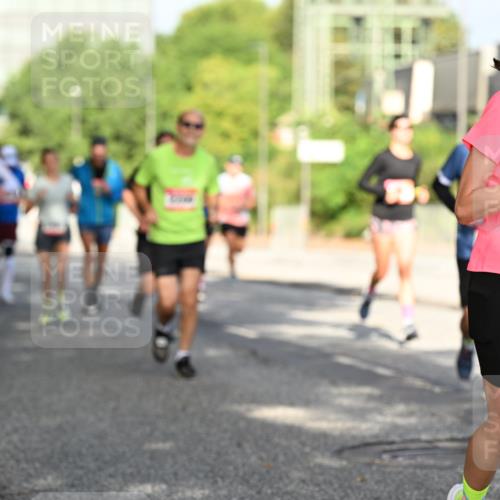 06.09.2026 - CURREX Alsterlauf Dr. Thomas Lammeyer http://msf.ph/oto/10127791 06.09.2026 09:47:48 Laufen 4371 meine-sportfotos.de
