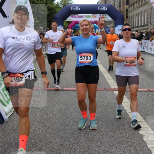 06.09.2026 - CURREX Alsterlauf Strokosch-Dieckow http://msf.ph/oto/10127793 06.09.2026 10:01:32 Ziel 2249, 2492, 2496, 3280, 3518, 3544, 4259, 4580, 4638, 4883, 4884, 5012, 5060, 5139, 5192, 5237, 5523, 5669, 5749, 5793, 5856, 6018, 6027, 6033, 6114 meine-sportfotos.de
