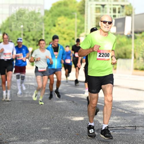 06.09.2026 - CURREX Alsterlauf Dr. Thomas Lammeyer http://msf.ph/oto/10127807 06.09.2026 09:47:50 Laufen 2200 meine-sportfotos.de