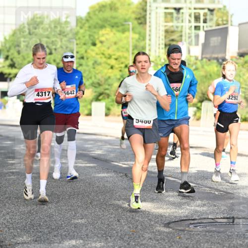 06.09.2026 - CURREX Alsterlauf Dr. Thomas Lammeyer http://msf.ph/oto/10127823 06.09.2026 09:47:52 Laufen 5642, 4317, 5642, 5400, 560, 3292, 6 meine-sportfotos.de