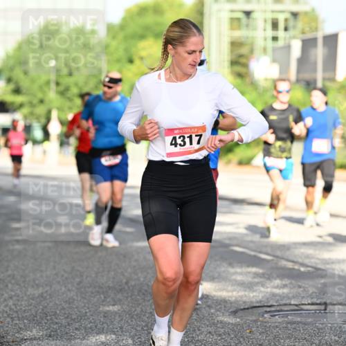 06.09.2026 - CURREX Alsterlauf Dr. Thomas Lammeyer http://msf.ph/oto/10127836 06.09.2026 09:47:53 Laufen 4317 meine-sportfotos.de