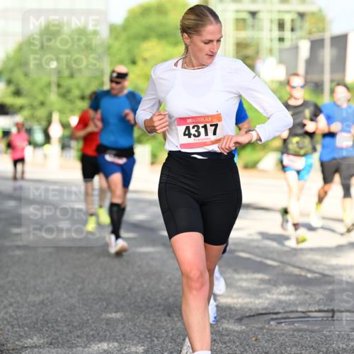 06.09.2026 - CURREX Alsterlauf Dr. Thomas Lammeyer http://msf.ph/oto/10127837 06.09.2026 09:47:53 Laufen 4317 meine-sportfotos.de