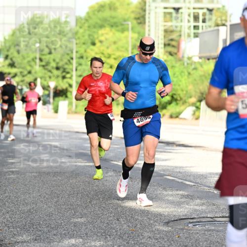 06.09.2026 - CURREX Alsterlauf Dr. Thomas Lammeyer http://msf.ph/oto/10127850 06.09.2026 09:47:55 Laufen 30, 4, 4895, 5642 meine-sportfotos.de