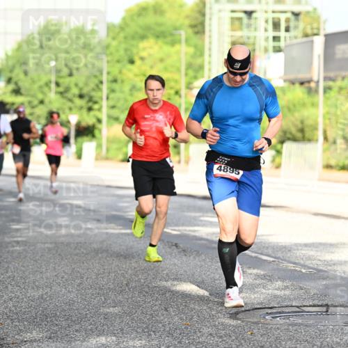 06.09.2026 - CURREX Alsterlauf Dr. Thomas Lammeyer http://msf.ph/oto/10127855 06.09.2026 09:47:55 Laufen 4895 meine-sportfotos.de