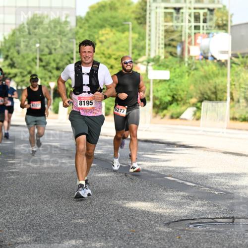 06.09.2026 - CURREX Alsterlauf Dr. Thomas Lammeyer http://msf.ph/oto/10127888 06.09.2026 09:47:59 Laufen 8195, 6327, 6277, 25, 49 meine-sportfotos.de