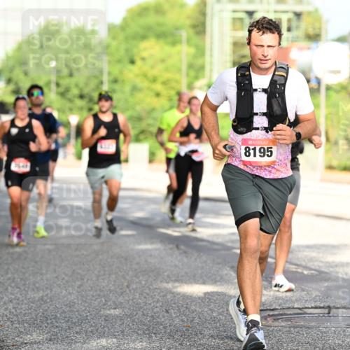 06.09.2026 - CURREX Alsterlauf Dr. Thomas Lammeyer http://msf.ph/oto/10127906 06.09.2026 09:48:00 Laufen 8195 meine-sportfotos.de
