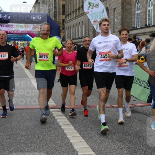 06.09.2026 - CURREX Alsterlauf Strokosch-Dieckow http://msf.ph/oto/10127929 06.09.2026 10:01:41 Ziel 2249, 2385, 2496, 2733, 3115, 3544, 4067, 4073, 4121, 4259, 4551, 4552, 4638, 4921, 5106, 5192, 5388, 5429, 5669, 5734, 5749, 5856, 5918, 5976, 6114, 8037, 8038, 8062 meine-sportfotos.de