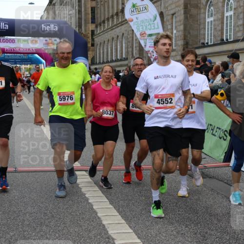 06.09.2026 - CURREX Alsterlauf Strokosch-Dieckow http://msf.ph/oto/10127945 06.09.2026 10:01:41 Ziel 2249, 2385, 2496, 2733, 3115, 3544, 4067, 4073, 4121, 4259, 4551, 4552, 4638, 4921, 5106, 5192, 5388, 5429, 5669, 5734, 5749, 5856, 5918, 5976, 6114, 8037, 8038, 8062 meine-sportfotos.de