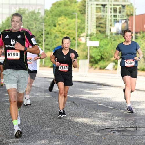 06.09.2026 - CURREX Alsterlauf Dr. Thomas Lammeyer http://msf.ph/oto/10127952 06.09.2026 09:48:05 Laufen 6190, 340, 3138, 4681 meine-sportfotos.de